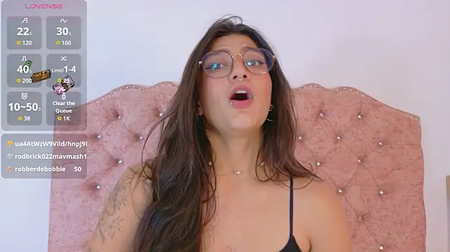 AriiaBloom webcam