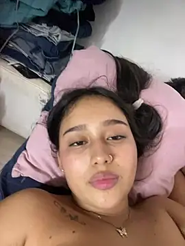 BellaGaitan webcam