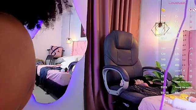 tanisha__lux live sex cam