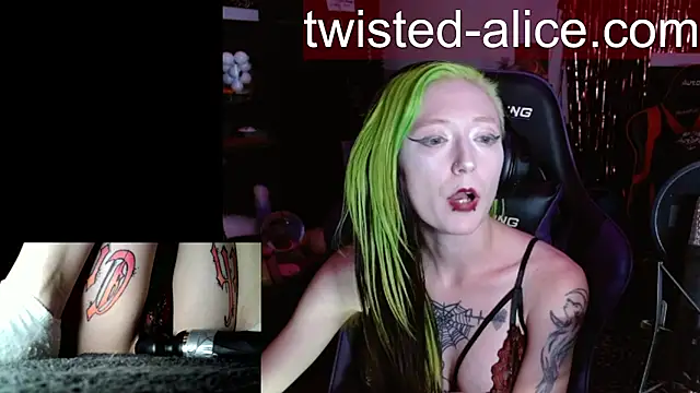 Twisted_Alice webcam