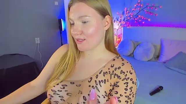 AshleyJoness ⤴ free naked stream
