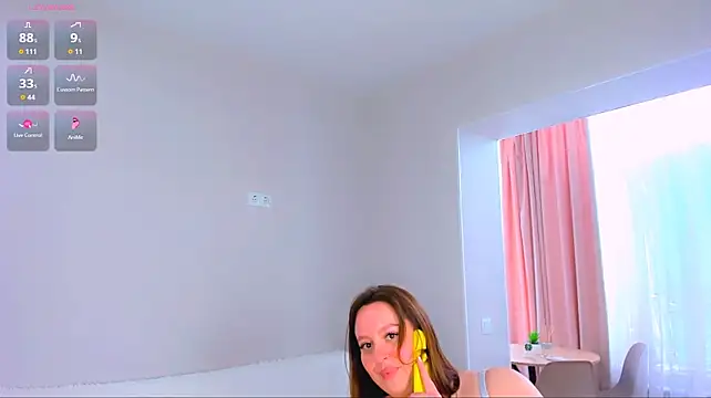 Feral__berry__ webcam