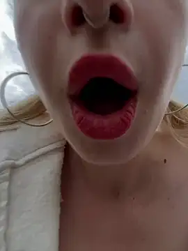 michelle_lovique Live Webcam on Stripchat
