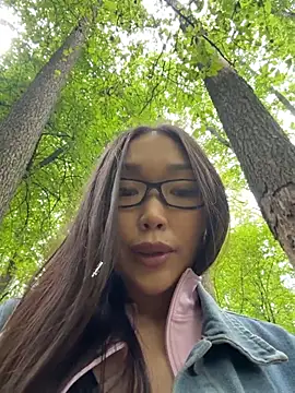 trytomakememoam webcam