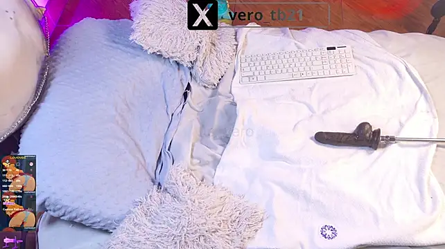 Its_vero webcam