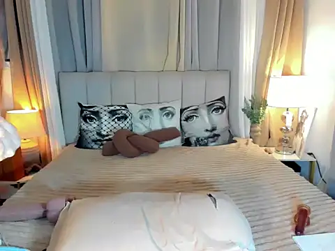 SiennaBlair webcam