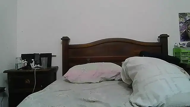 Veronica_missbigg live cam on StripChat