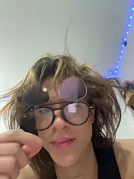 stormytt_ live cam on StripChat