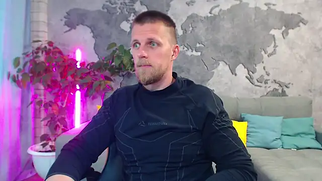 VikingChrisss live cam on StripChat