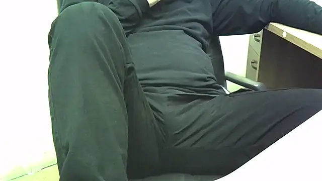 nikdov3 live sex cam