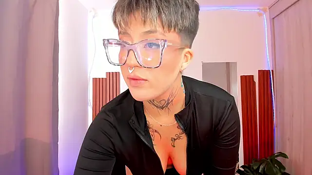 Rebeka-baker webcam