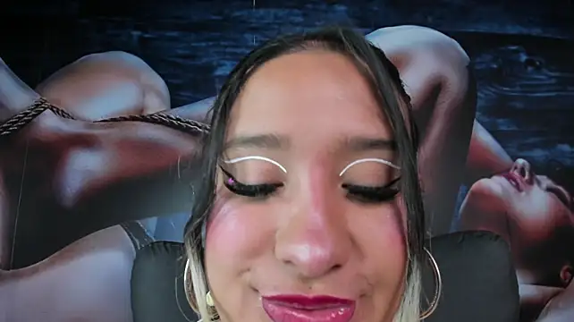 miss_danika private dildo chat