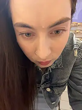 Holly_Play