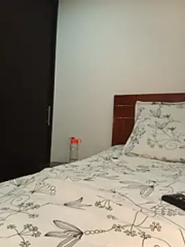 MiaIsabela_ live sex cam