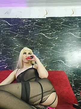 crislingery_dolli webcam