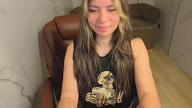 miaa_cn live cam on StripChat
