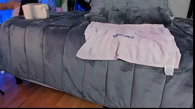 CarolineFyre webcam