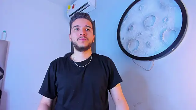 mike_257 webcam