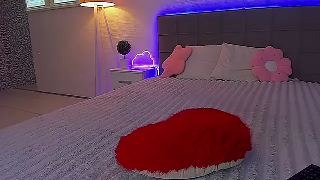 LuisaClover webcam