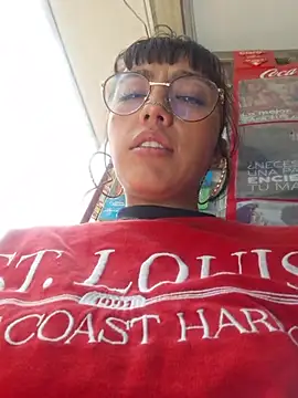 Cute_hollywood1 webcam