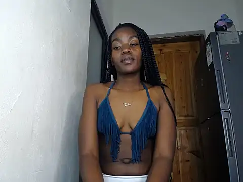 EroticLuna webcam