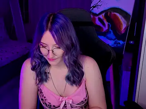 violet-siren-x live cam on StripChat