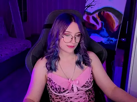 violet-siren-x live cam on StripChat