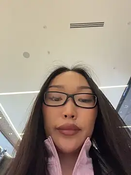 trytomakememoam webcam