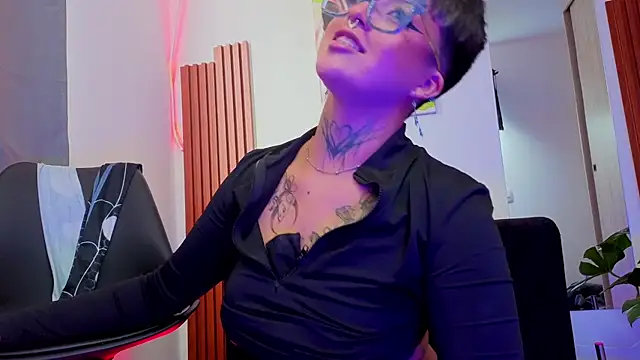 Rebeka-baker webcam