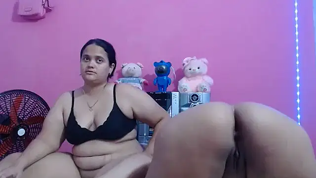 brunnette_hot webcam