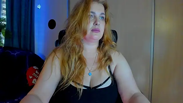 CoraSwon webcam