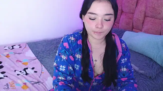 nahia__2 webcam