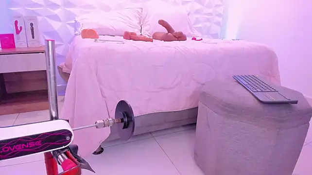 nahomi_sex1 webcam