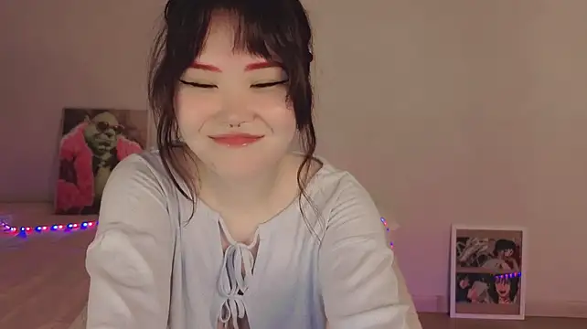 tsunade_chan webcam
