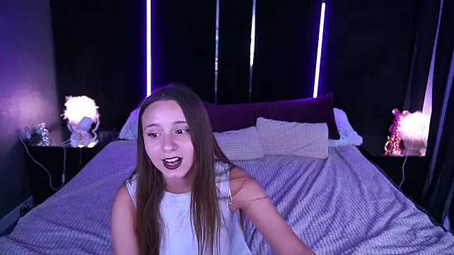 TinyNatalie webcam