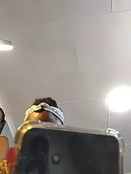 JuicyHoney_01 webcam
