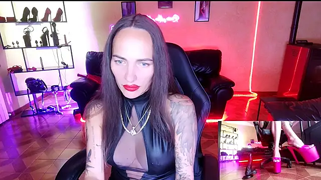 Monicamaxwell webcam