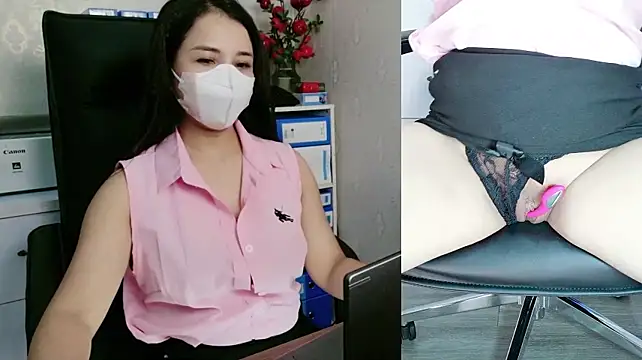 Julie-Rosee webcam