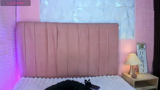 mpeachvelvet webcam