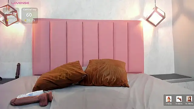 LUCI_COLINS webcam