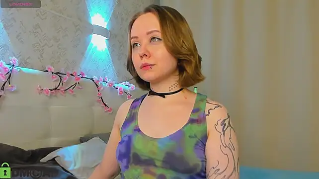 Tara-Linn webcam