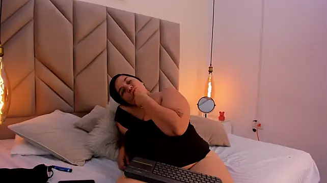 AbbySttonne webcam