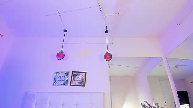 Miia_Wills webcam