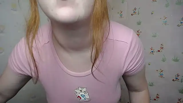 LaraFire77 live cam on StripChat