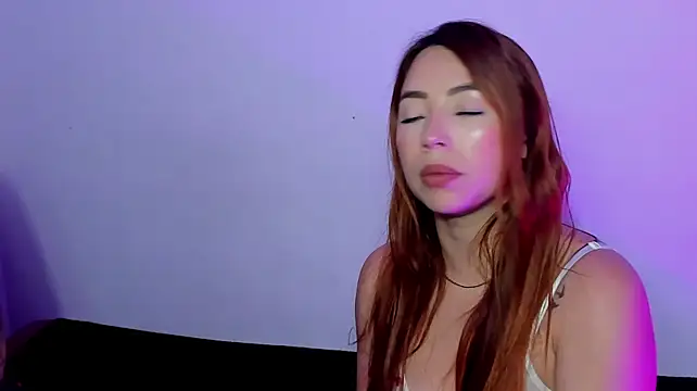 Chloe_Johnson_ webcam
