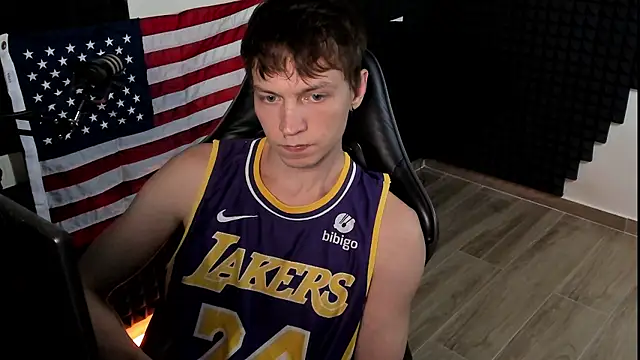 More_than_friend live cam on StripChat