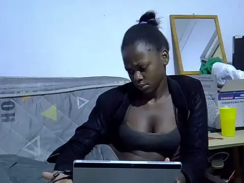 Ebonyjoy01 webcam