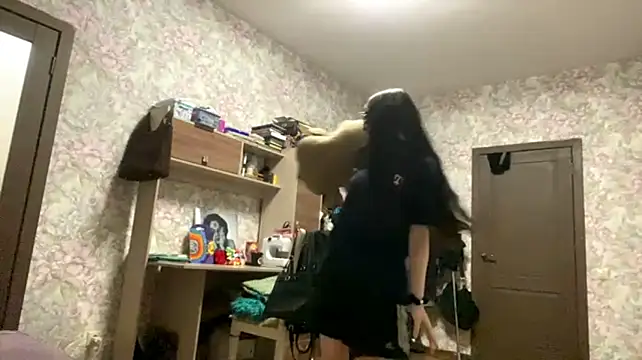 LucyOldershaw webcam
