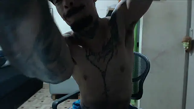 emiliano_hottt webcam