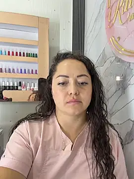 Nails_Lucia live sex cam